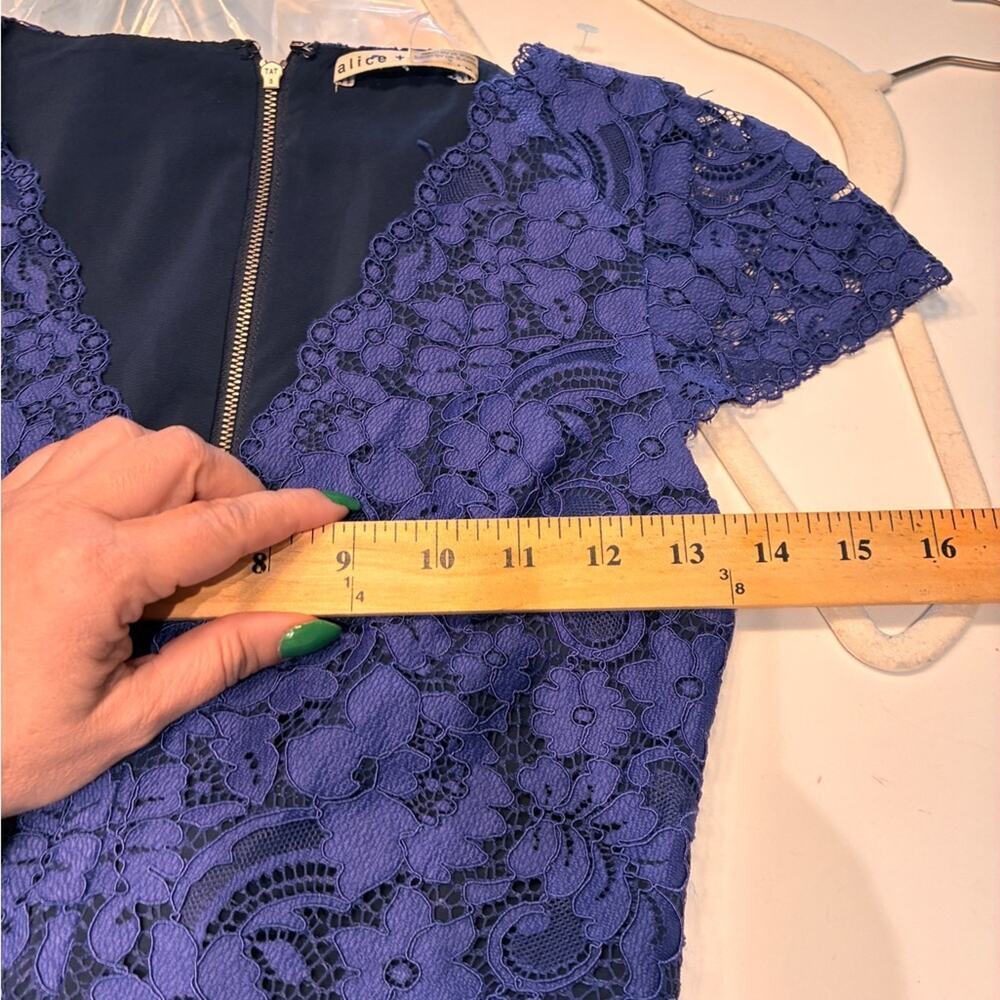 Alice + Olivia Navy Blue Lace Mariam Wise Leg Jumpsuit Sz 0 - Picture 8 of 11